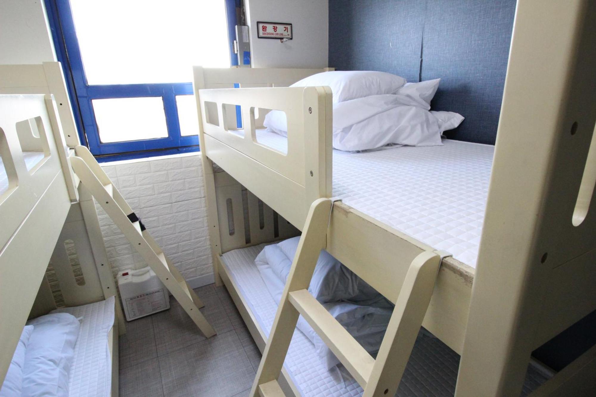 Hotel Golden Park Myeongdong Сеул Экстерьер фото